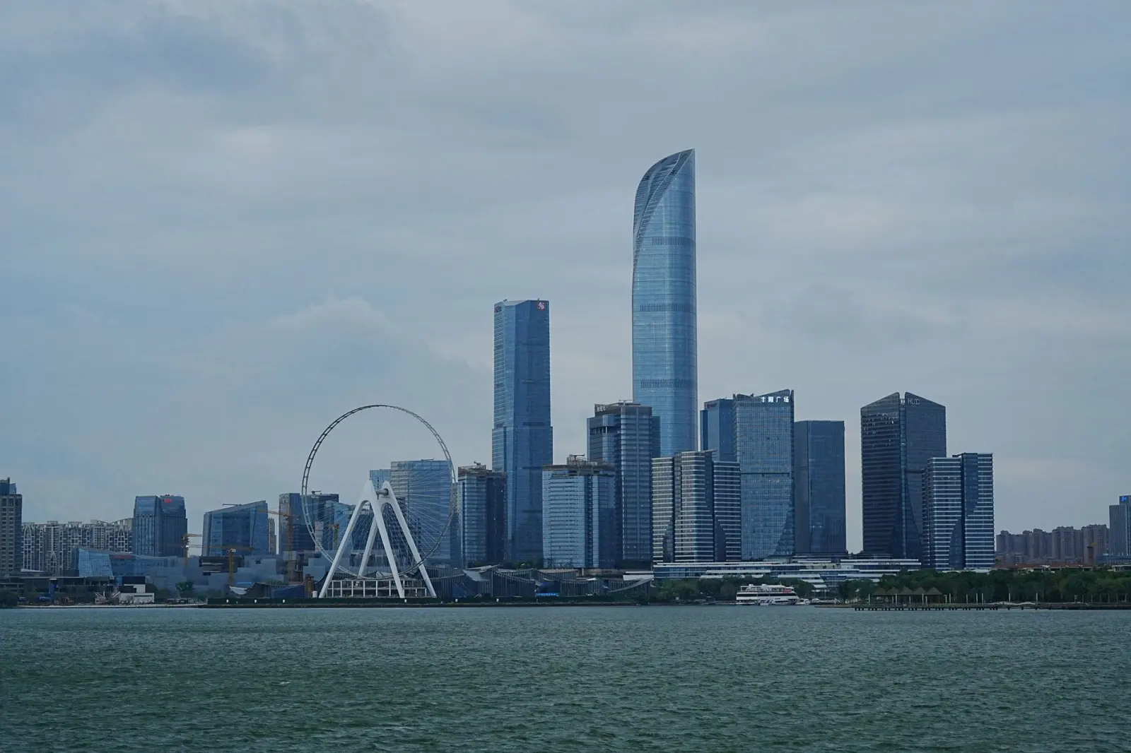 森奇数码2024年主流平板电脑参数对比与选购分析